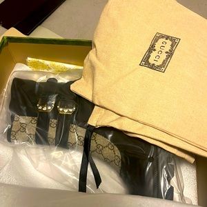 brand new gucci heel boots